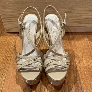 Chinese Laundry TEASER 2 PATENT Nude heels. Size 6.5/37